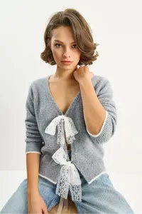 Bianco Lucci Women's V-Neck Bow Accessory Closure Knitwear Cardigan 9056 - Image 2