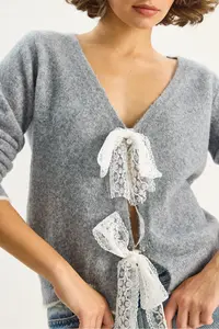 Bianco Lucci Women's V-Neck Bow Accessory Closure Knitwear Cardigan 9056 - Image 5