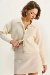 Bianco Lucci Women's Shirt Collar Button Detailed Knitted Knitwear Cardigan