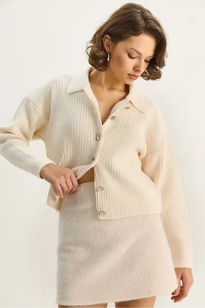60283740-CREAM_1