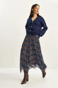 Bianco Lucci Women's Plaid Patterned Wrinkle Effect Lined Midi Chiffon Skirt - Image 4