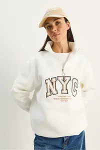 Bianco Lucci Women's NYC Embroidered Collar Zippered Three Thread Ribbed Oversized Sweatshirt - Image 6
