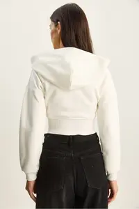 Bianco Lucci Women's NYC Embroidered Three Thread Charm Hooded Crop Cardigan 6942 - Image 5