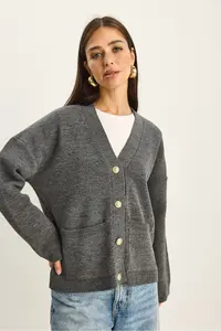 Bianco Lucci Women's Buttoned Pocket Detailed V-Neck Long Sleeve Knitwear Cardigan - Image 2