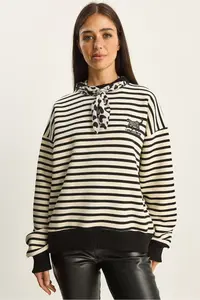 Bianco Lucci Women's Scarf Detailed Leopard Embroidered Striped Three Thread Raised Oversized Sweatshirt 6973