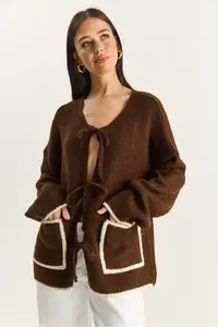 Bianco Lucci Women's Front Tie Pocket Detailed Knitwear Cardigan - Image 3