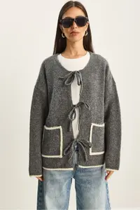 Bianco Lucci Women's Front Tie Pocket Detailed Knitwear Cardigan