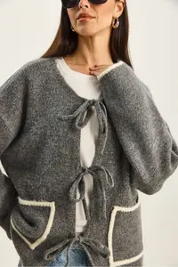 Bianco Lucci Women's Front Tie Pocket Detailed Knitwear Cardigan - Image 5