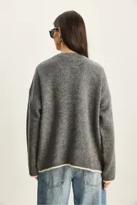 Bianco Lucci Women's Front Tie Pocket Detailed Knitwear Cardigan - Image 7