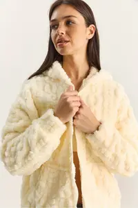 Bianco Lucci Women's Patterned Pocket Detailed Zippered Hooded Plush Cardigan 4116