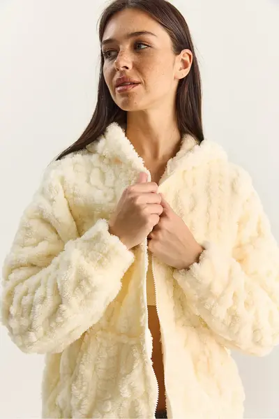 60283844-CREAM_1