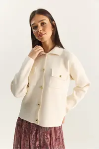 Bianco Lucci Women's Gold Button Detailed Pocket Knitwear Cardigan - Image 3