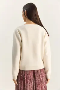 Bianco Lucci Women's Pearly Bow Accessory V-Neck Knitwear Cardigan - Image 7