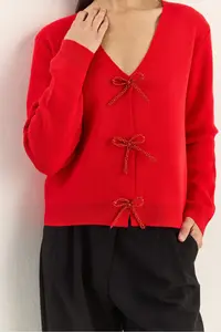 Bianco Lucci Women's Pearly Bow Accessory V-Neck Knitwear Cardigan - Image 5