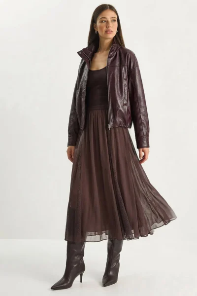 60283942-BROWN_1