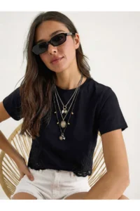 Bianco Lucci Women's Embroidery Detailed Crew Neck Basic T-Shirt 7545 - Image 2