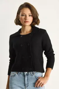 Bianco Lucci Women's Polo Collar Buttoned Soft Cardigan 255252 - Image 4