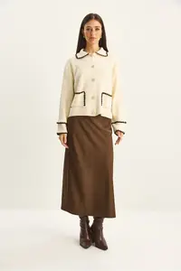 Bianco Lucci Women's Polo Collar Pocket Detailed Shepherd Stitched Knitwear Cardigan - Image 2