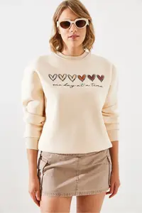Bianco Lucci Women's Three Thread Raised Colored Heart Printed Sweatshirt MBHS007 - Image 3