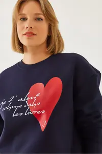 Bianco Lucci Women's Heart and Text Printed Sweatshirt MBHS023