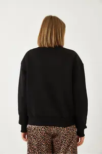 Bianco Lucci Women Leopard Three Hearts Printed Sweatshirt - Image 4