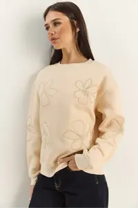 Bianco Lucci Women's Floral EVA Embroidery Three Thread Raised Sweatshirt - Image 2