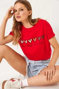 Bianco Lucci Women's Short Sleeve Colorful Heart Printed Basic T-Shirt - Image 4