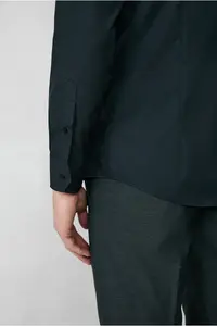 Kiğılı Long Sleeve Slim Fit Button Collar Cotton Non-Iron Shirt - Image 7