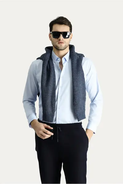 698271-PALE-BLUE_1