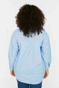 Trendyol Curve Mavi Loose Fit Cotton Long Sleeve Plus Size Weaving Shirt - Image 7