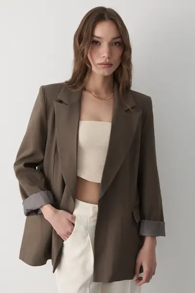 7479-BROWN_1