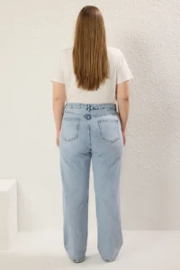 Trendyol Curve Mavi High Waist Wide Leg plus size jeans - Image 4