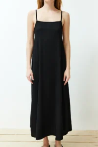 TRENDYOLMİLLA Black Adjustable Sleeveless A-line Crepe/textured Knitting Maxi Dress - Image 4