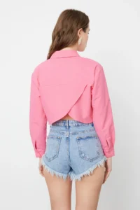 TRENDYOLMİLLA Pink Crop Weaving Low-cut back linen look Beach Shirt - Image 6