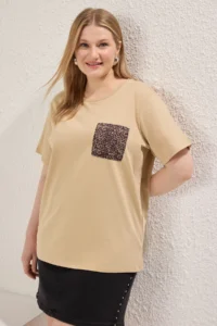 Trendyol Curve Beige Oversized animals Printed Pocket detailed 100% Cotton Knitting Plus Size T-Shirt - Image 2