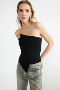TRENDYOLMİLLA Black Bodysuit-Fitting Weaving Blouse - Image 2