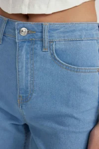 DeFacto Normal Waist Fold Leg Jean Bermuda Shorts A1958ax24sm - Image 5