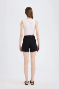 DeFacto Normal Waist Folded Leg Basic Straight Jean Shorts - Image 7