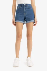 DeFacto Normal Waist Folded Leg Basic Straight Jean Shorts - Image 4