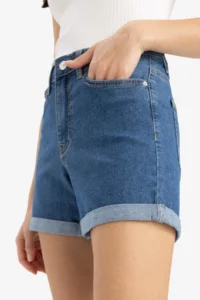 DeFacto Normal Waist Folded Leg Basic Straight Jean Shorts - Image 5
