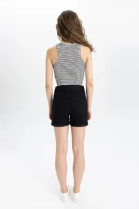 DeFacto Normal Waist Folded Leg Basic Straight Jean Shorts A1959ax24sm - Image 7