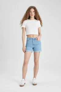 DeFacto Normal Waist Folded Leg Basic Straight Jean Shorts A1959ax24sm - Image 2