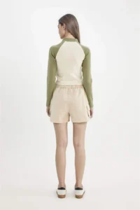 DeFacto 100% Cotton Regular Fit Normal Waist Short Leg Gabardine Shorts - Image 6