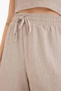 DeFacto Loose Fit Crepe Shorts - Image 6