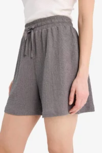 DeFacto Loose Fit Crepe Shorts - Image 4