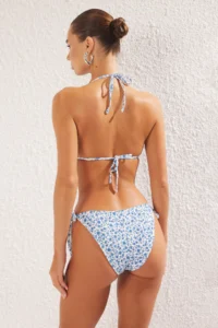TRENDYOLMİLLA Floral Patterned Triangle Covered Regular Regular Waist Bikini Set - Image 7