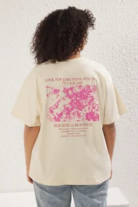Trendyol Curve Beige Oversized Fit 100% Cotton Front and Back Printed Knitting Plus Size T-Shirt - Image 5