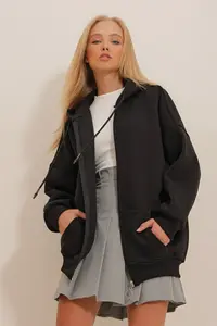 Trend Alaçatı Stili Women's Black Hooded Kangaroo Pocket Zippered Ribbon Sweatshirt - Image 5