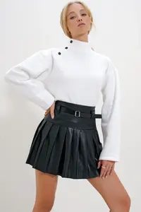 Trend Alaçatı Stili Women's White Stand-Up Collar Snap Closure Sweatshirt - Image 3