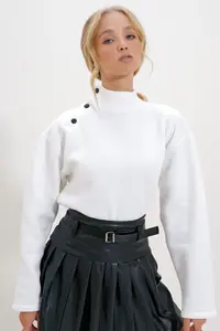Trend Alaçatı Stili Women's White Stand-Up Collar Snap Closure Sweatshirt - Image 6